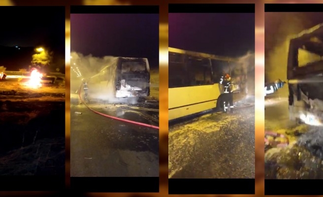 Şanlıurfa'da yolcu dolu servis alev alev yandı!
