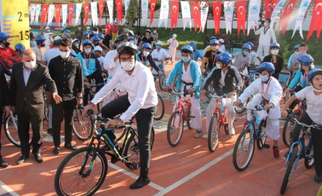 Urfalı şampiyonlar ödüllendirildi!