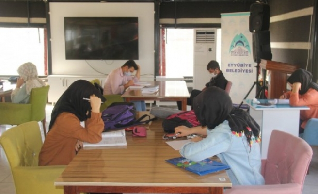 Eyyübiye'de eğitime destek: Öğrenci kabulüne başladı