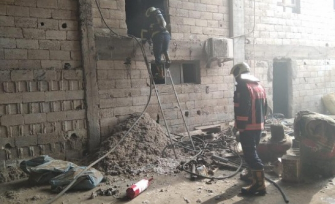 Urfa'da tekstil fabrikasında çıkan yangın söndürüldü