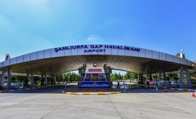 Şanlıurfa'da bir kişinin ayakkabısından 700 gram esrar çıktı