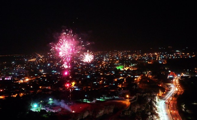 Şanlıurfa semalarında ‘Cumhuriyet’ coşkusu yaşandı