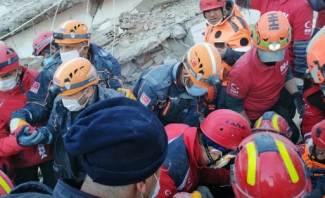Elif bebek sağ çıktı! Urfa itfaiyesi de oradaydı