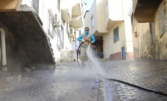 Şanlıurfa’da koronavirüsle mücadele sürüyor