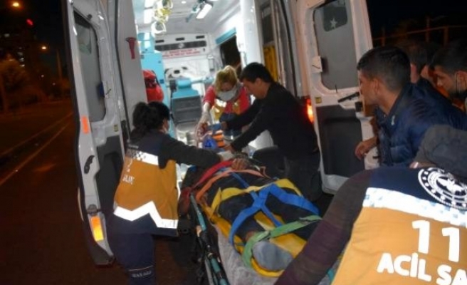 Şanlıurfa'da otomobilin çarptığı motosikletli hayatını kaybetti