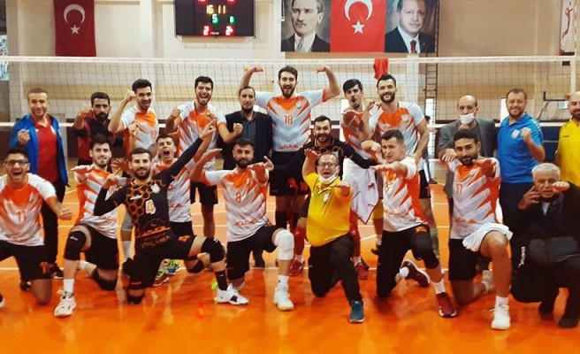 Büyükşehir Voleybol Takımından galibiyet geldi