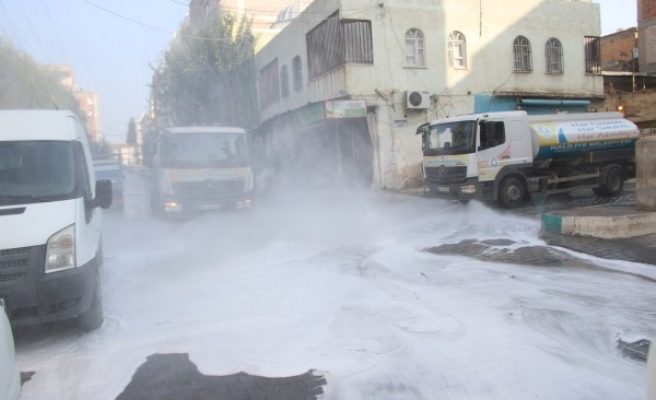 Haliliye'de korona temizliği: Sokaklar dezenfekte edildi