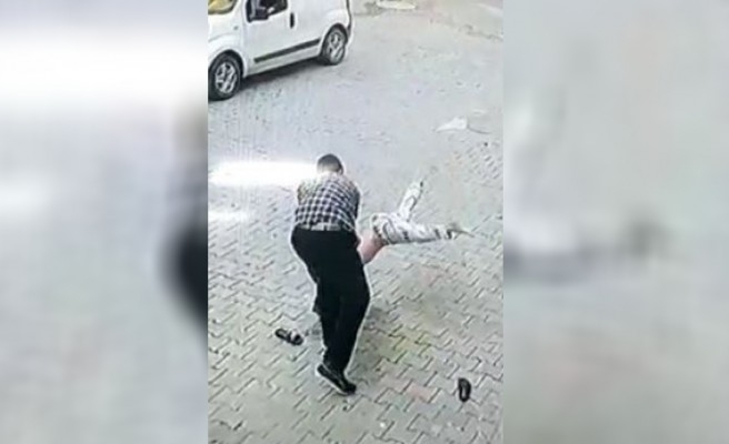 Şanlıurfa'da çocuğu yere vuran cani tutuklandı!