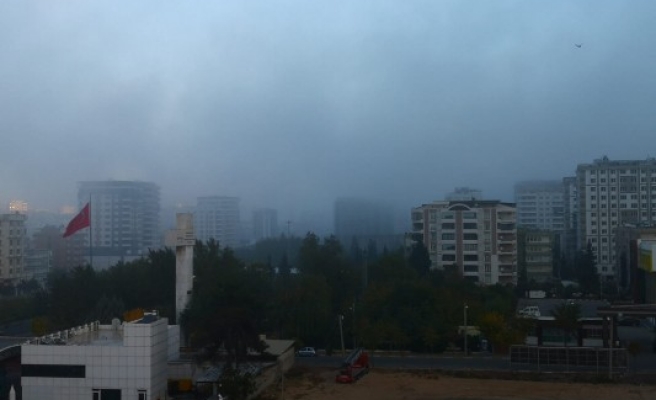 Şanlıurfa'da sis etkili oluyor