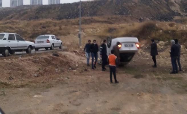 Şanlıurfa'da kaza: Araç takla attı