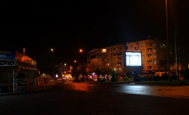 Yasak başladı, Urfa sokakları bomboş...