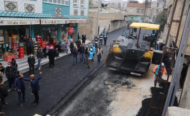 Eyyübiye’de asfalt çalışmaları devam ediyor