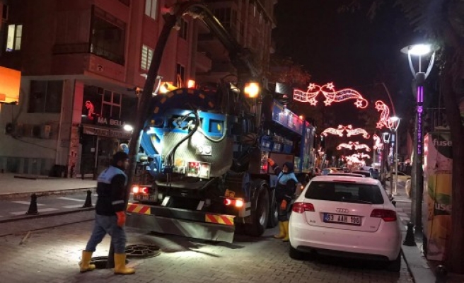 Şanlıurfa'da kısıtlama fırsata çevrildi: Ekiplerin gece mesaisi