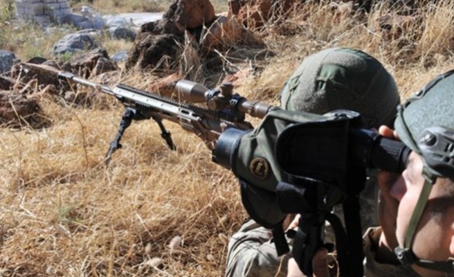 Şanlıurfa'nın ilçesinde teröristler teslim oldu