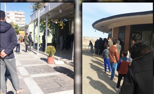 Yasak günlerinde Urfa'daki fırınlarda yoğunluk yaşandı