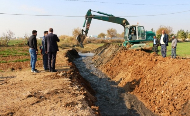 Akçakale’de drenaj çalışmaları başlatıldı