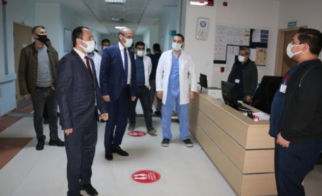 Yalçınkaya ve Sağlık Müdürü Erkuş, sağlıkçıları ziyaret etti