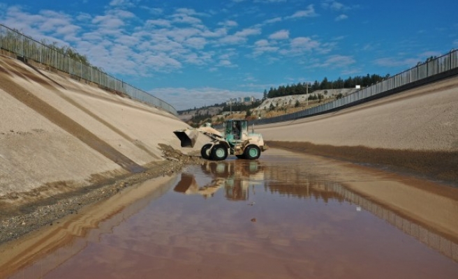 Şanlıurfa’daki kanallarda temizlik yapıldı