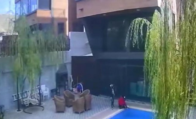 Karaköprü'deki villaya aynı günde 2 kez hırsızlar girdi