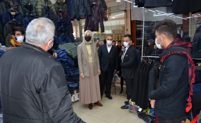 Belediye Başkanı Çakmak, esnafın taleplerini dinledi