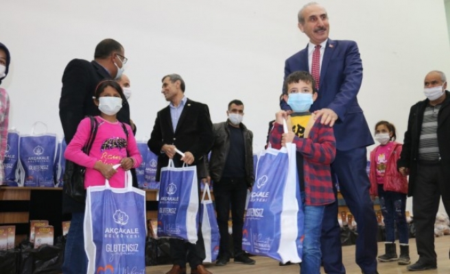 Akçakale'de 83 çölyak hastası çocuğa gıda desteği verildi
