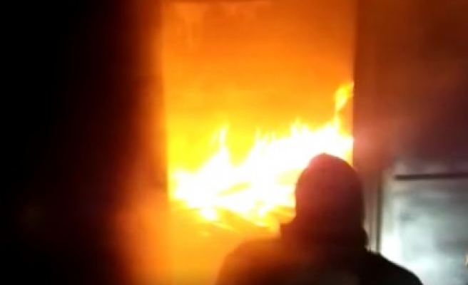 Urfa'da DEDAŞ'ın eski binasında yangın!