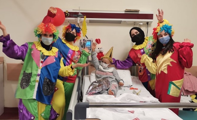 Şanlıurfa Gönüllü Palyaçolar gönüllerde taht kuruyor!