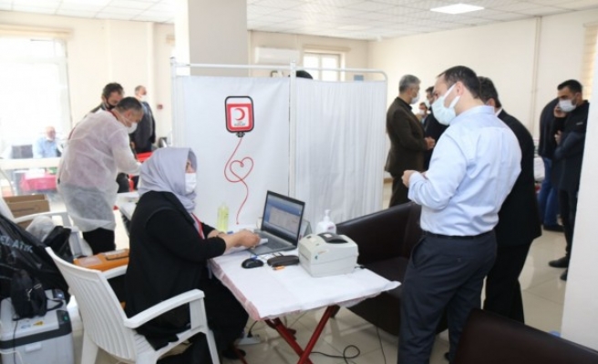 Urfa’da sağlık çalışanları kan bağışladı