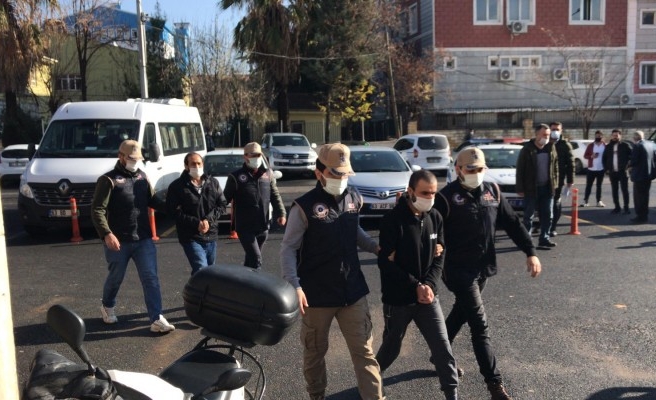 Suruç ve Sultanahmet'te onlarca kişi ölmüştü: DEAŞ’lı terörist adliyeye çıkarıldı