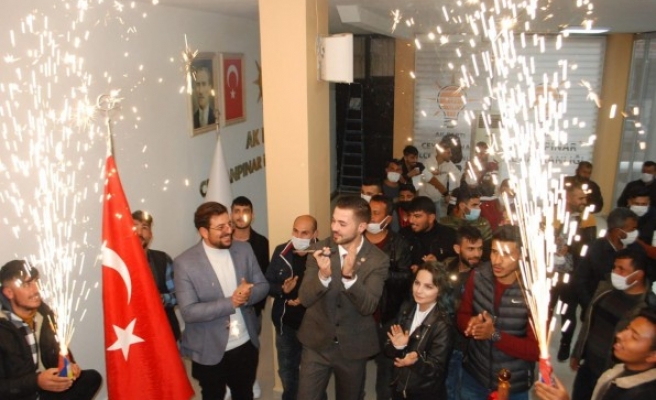 Urfa'da AK Parti binasında firma açılışı!