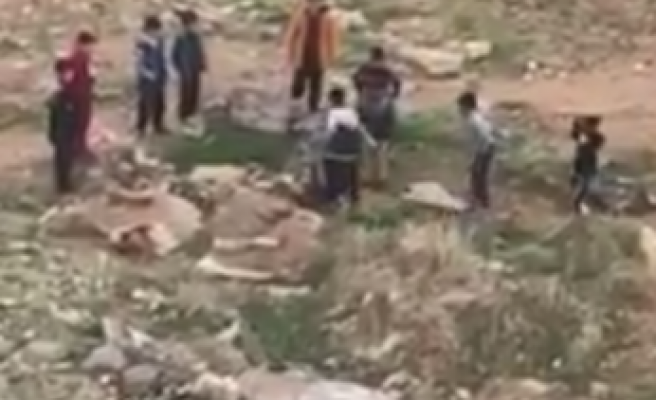 Urfa’da minik yüreklerden insanlık dersi!