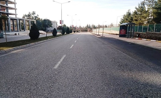 Şanlıurfa’da sokak ve caddeler sessizliğe büründü
