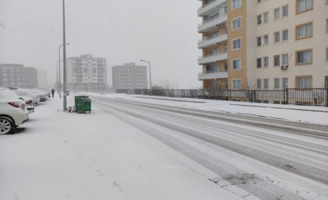 Urfa’ya kar yeniden geliyor