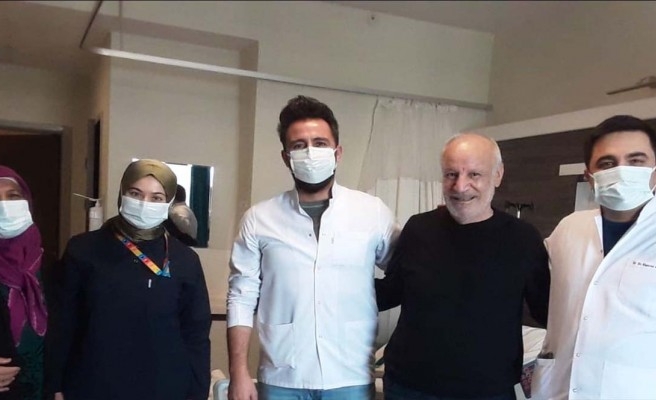 Şanlıurfa’da yaşlı adam 79 günde koronavirüsü yenmeyi başardı