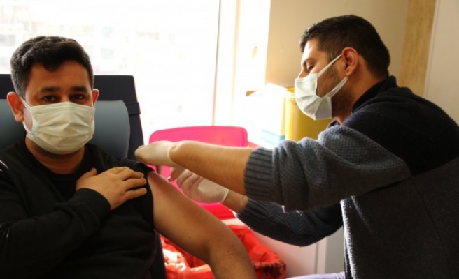 Şanlıurfa’da 18 Bin 432 kişi aşı oldu