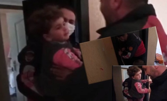 Şanlıurfa'da 3 yaşındaki çocuk mahsur kaldı