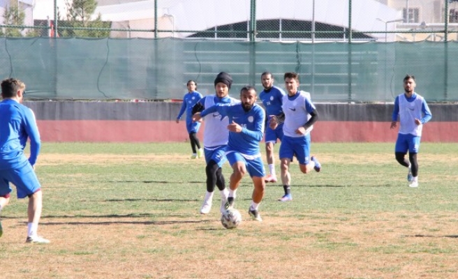 Karaköprü Belediyespor galibiyet peşinde