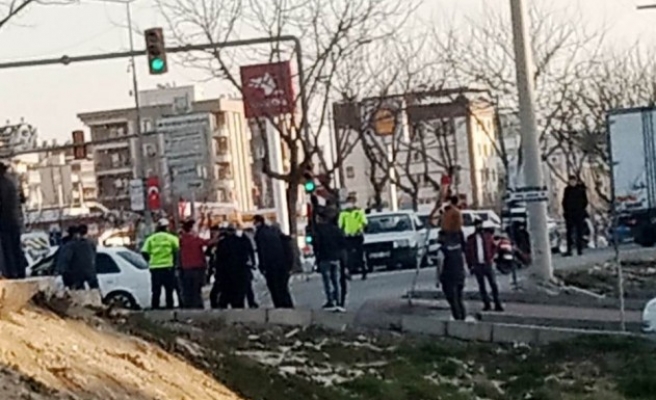 Şanlıurfa’da kaza sonra kavga eden tarafları polis ayırdı