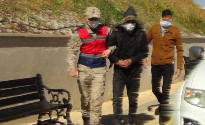 Urfa'da teröristler üzerlerinde bomba ile yakalandı!