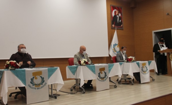 Haliliye Belediyesi Meclisi'nde komisyon kararları havale edildi