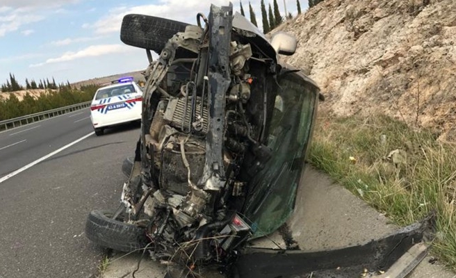Şanlıurfa'da trafik kazası: 1 ölü, 6 yaralı (EK)