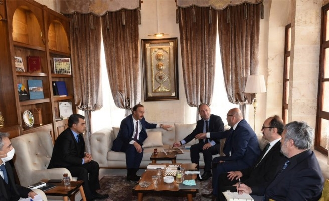 Vali Erin, BM heyetiyle Barış Pınarı’nı değerlendirdi