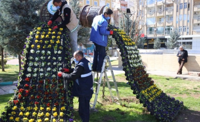 Haliliye’deki parklarda bahar çalışmaları başladı