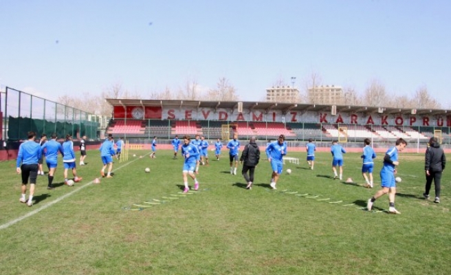 Karaköprüspor hazırlıklarını sürdürüyor