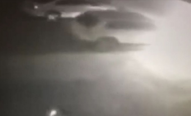 Şanlıurfa'da park halindeki otomobili ateşe verdiler