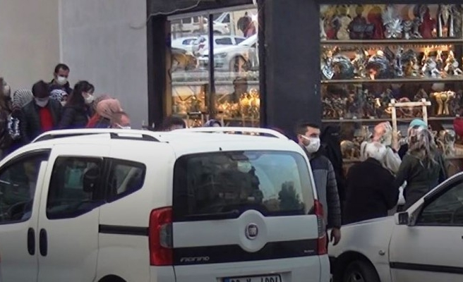 Şanlıurfa'da Kadınlar Günü’nde indirim kuyruğu 