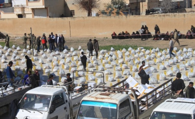 Günyüzü Derneği’nden Resulayn’daki ihtiyaç sahiplerine yardım
