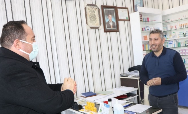 Ekinci ilçede faaliyet yürüten eczanelerin sorunlarını dinledi