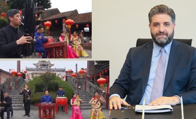 Urfalı büyükelçiden anlamlı kutlama