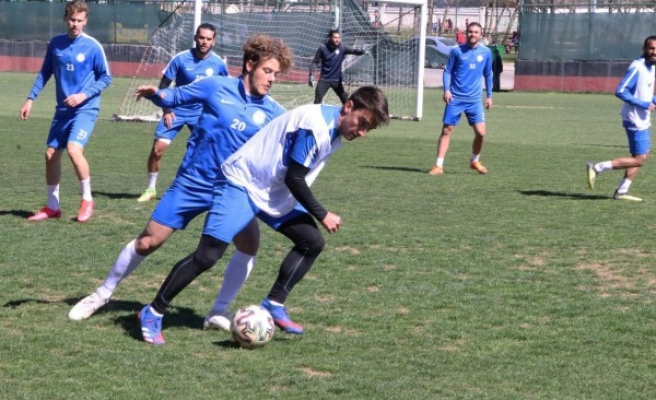 Karaköprü Sultanbeyli maçına hazırlanıyor